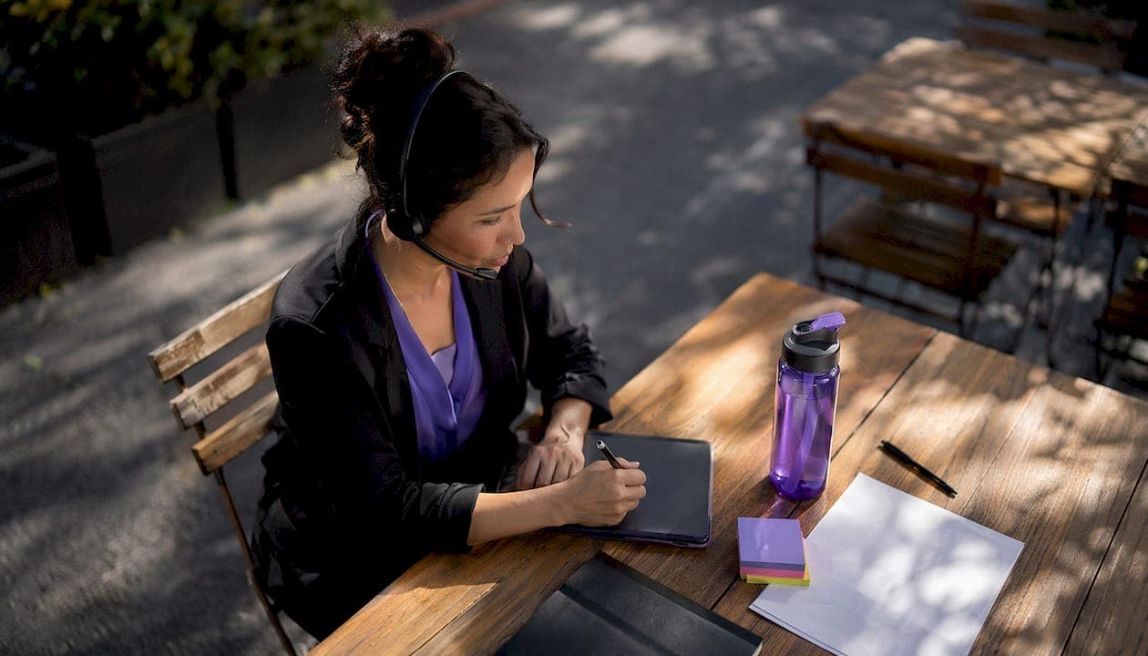 Sales Rep Daily Workflow Explained: Your Hour-by-Hour Guide