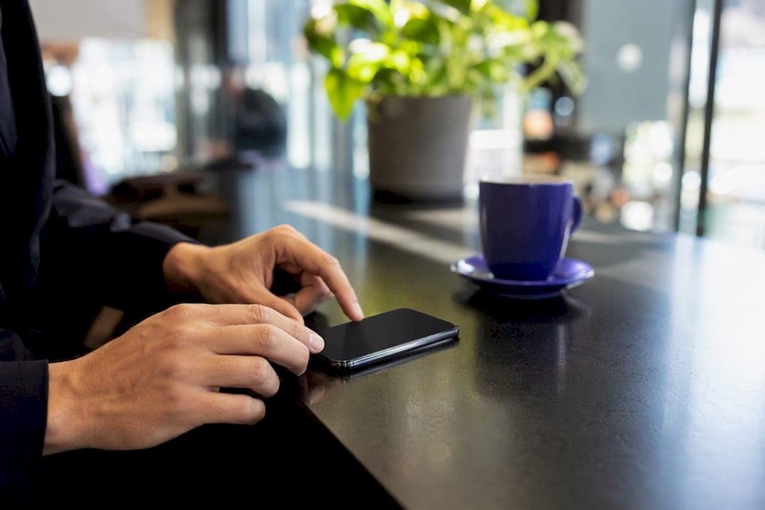 The Sales Follow-Up Schedule That Actually Closes Deals